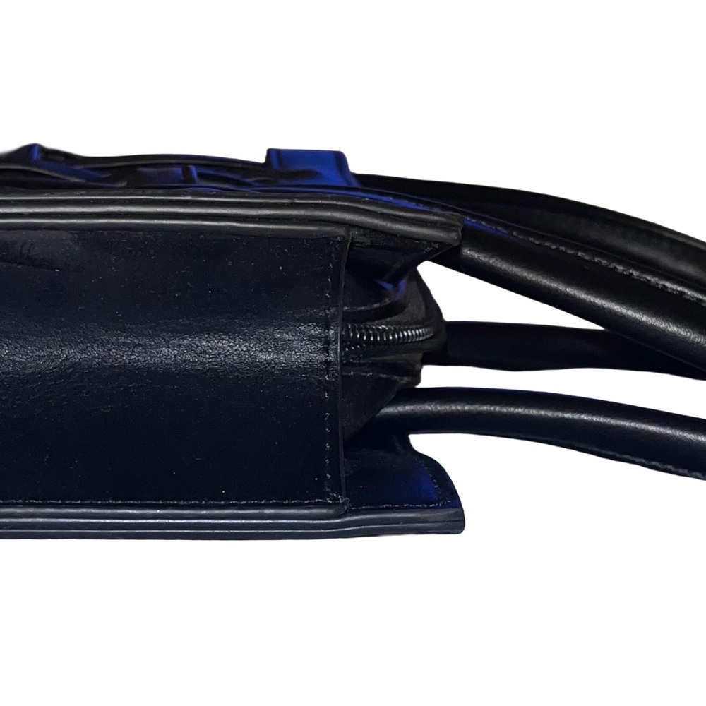 Black Woven Handbag - Picture 3 of 7